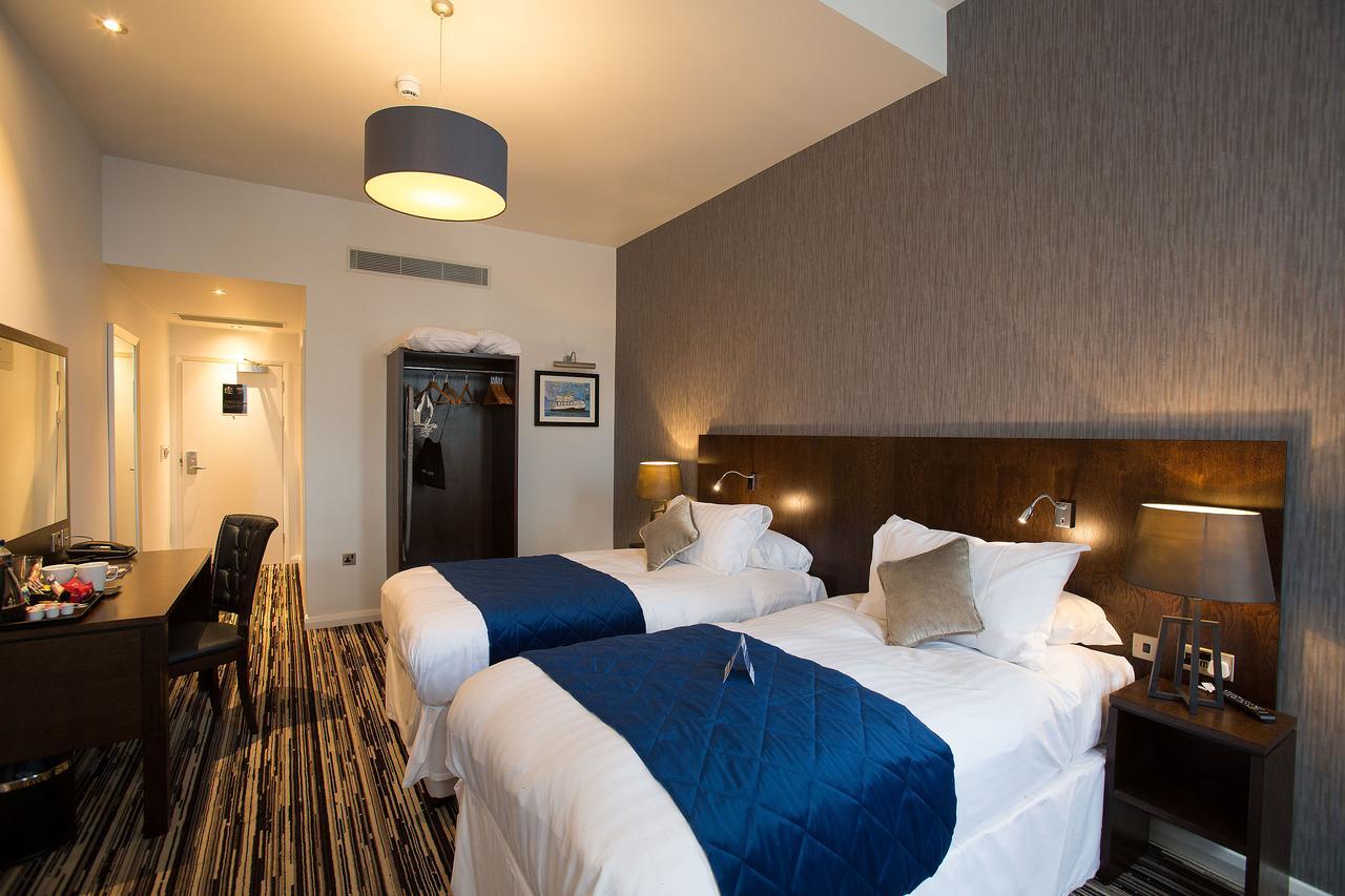The Furness Railway Wetherspoon Hotel Barrow-in-Furness Exterior foto