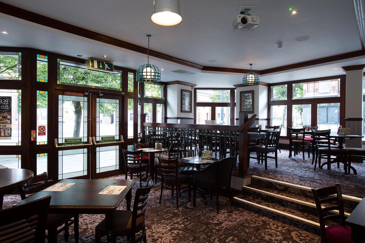 The Furness Railway Wetherspoon Hotel Barrow-in-Furness Exterior foto